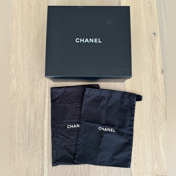 SOLD ❌ New 🌟 Rare Chanel CC Tweed Chain Yellow Sandals Size 39 - Picture 10 of 10